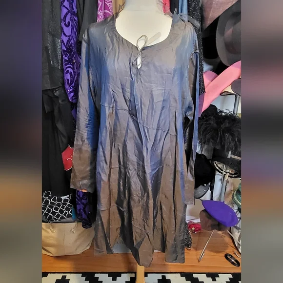 Artsy and Chic Cynthia Ashby Abstract Dress